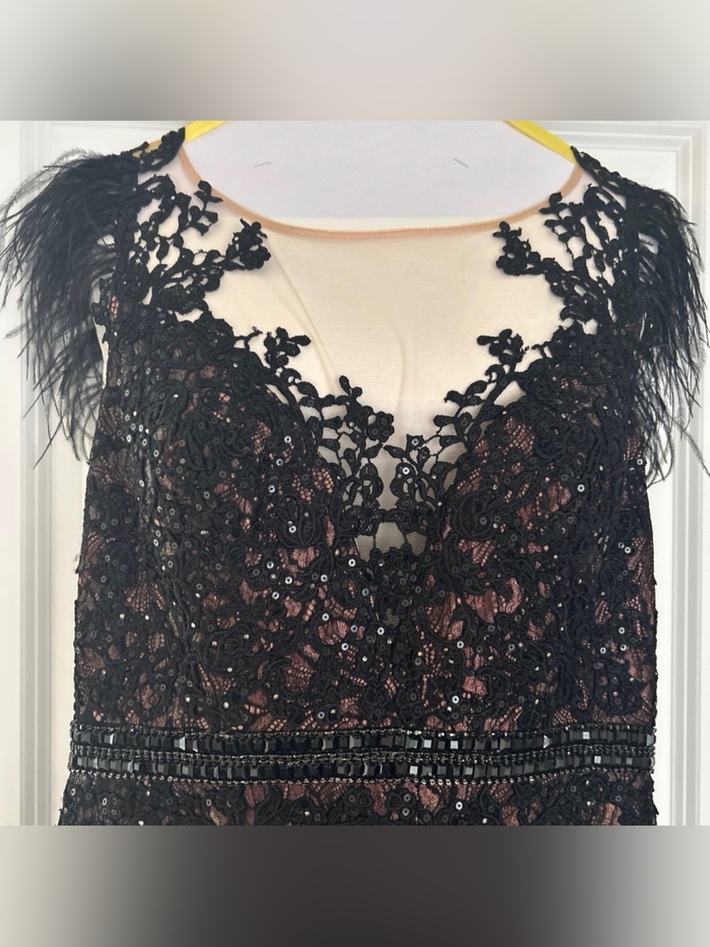 New Mac Duggal Black Lace Evening Gown - Picture 8 of 12
